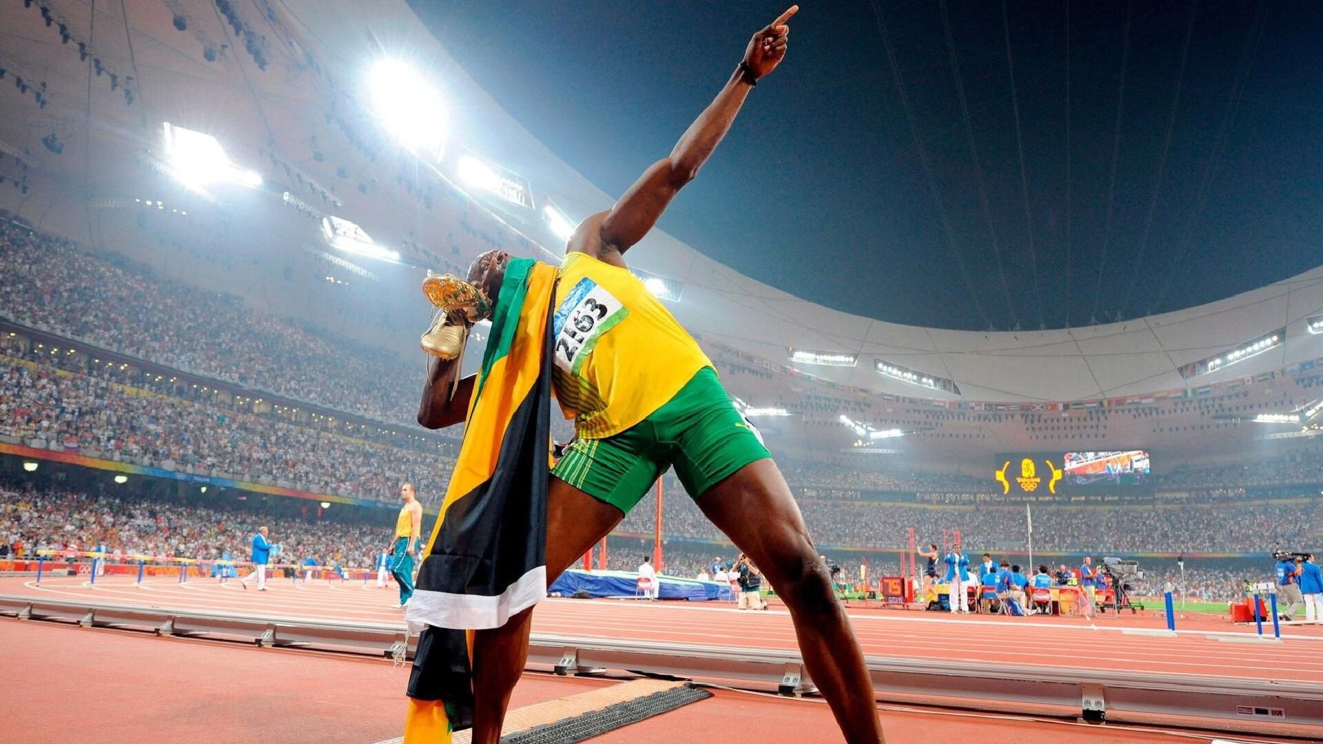 赛道上的北欧风暴，弗拉霍维奇如何在F1街道赛上演芬兰力克伊朗的传奇