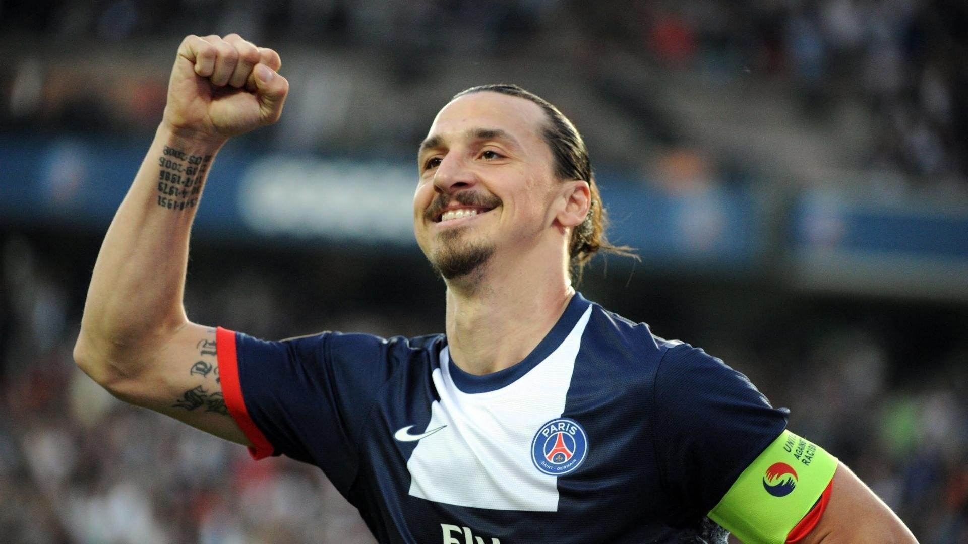 跨界风暴，当篮球独行侠掀翻新疆，小贾伦在F1赛道接管比赛