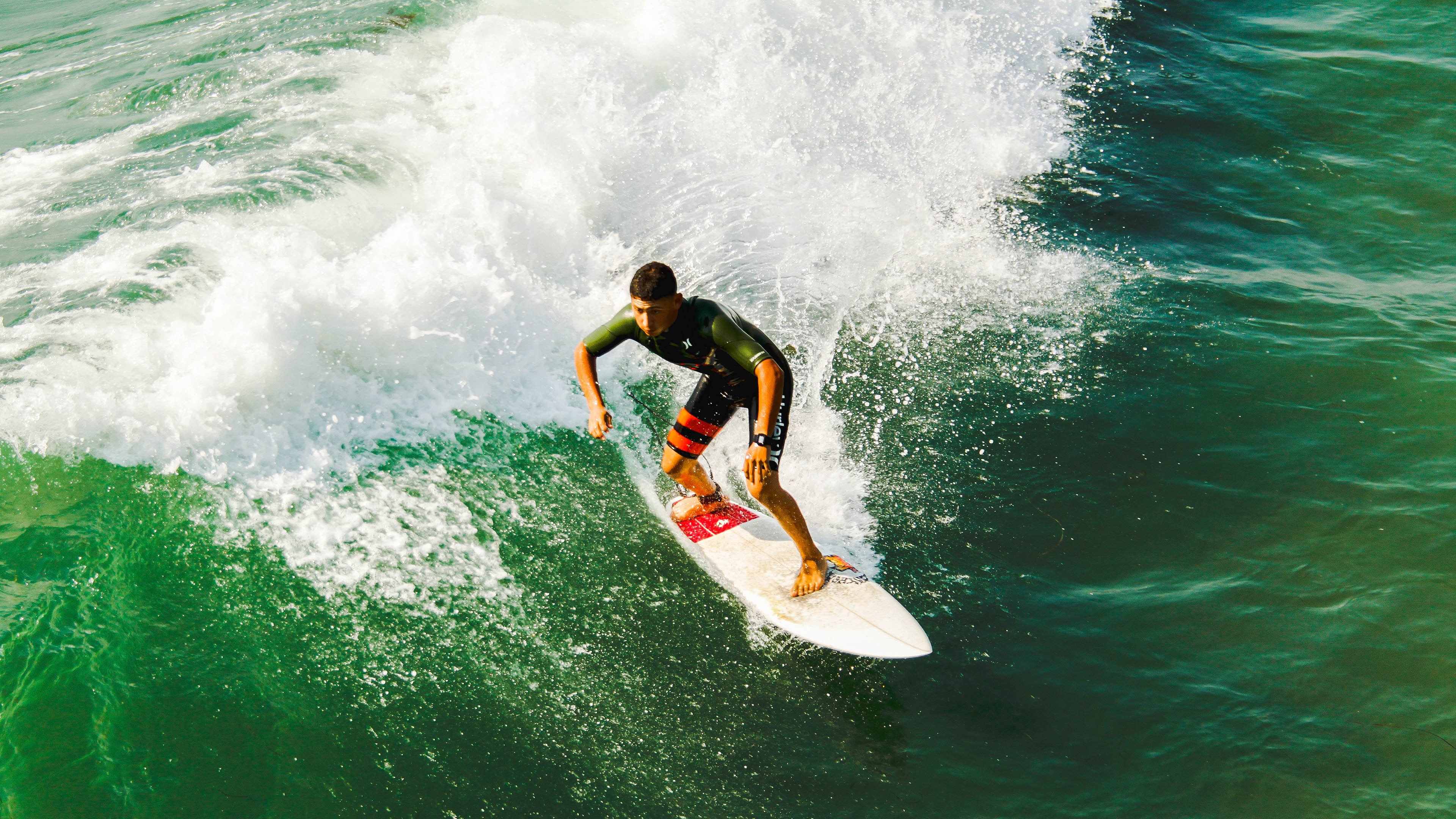 焦点战伦纳德攻防一体证身价，猛龙稳扎稳打轻取广厦显冠军底蕴
