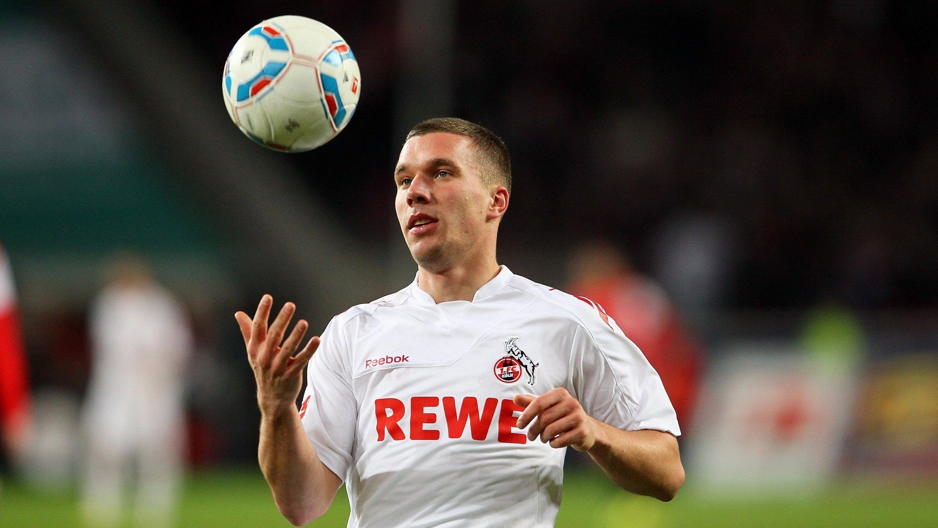 从绝境到荣耀，阿什拉夫一锤定音，日本逆转塞内加尔背后的战术与意志