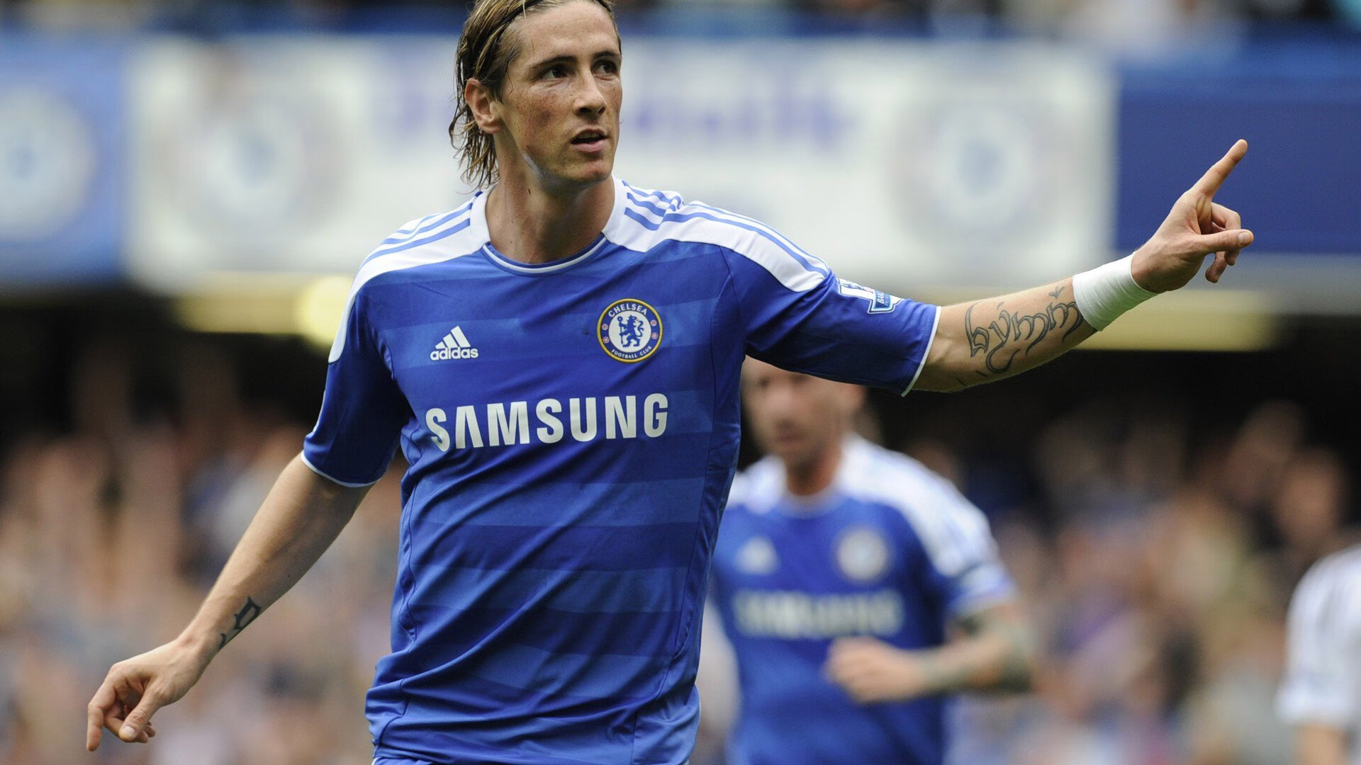 孤骑破围，汉密尔顿如何以凡人之躯扛起车队，在法拉利的铁蹄下为索伯杀出血路